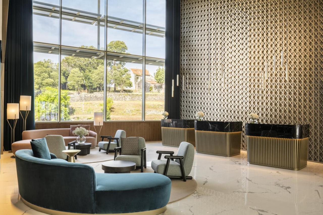 Renaissance Porto Lapa Hotel Exteriér fotografie The lobby of the hotel