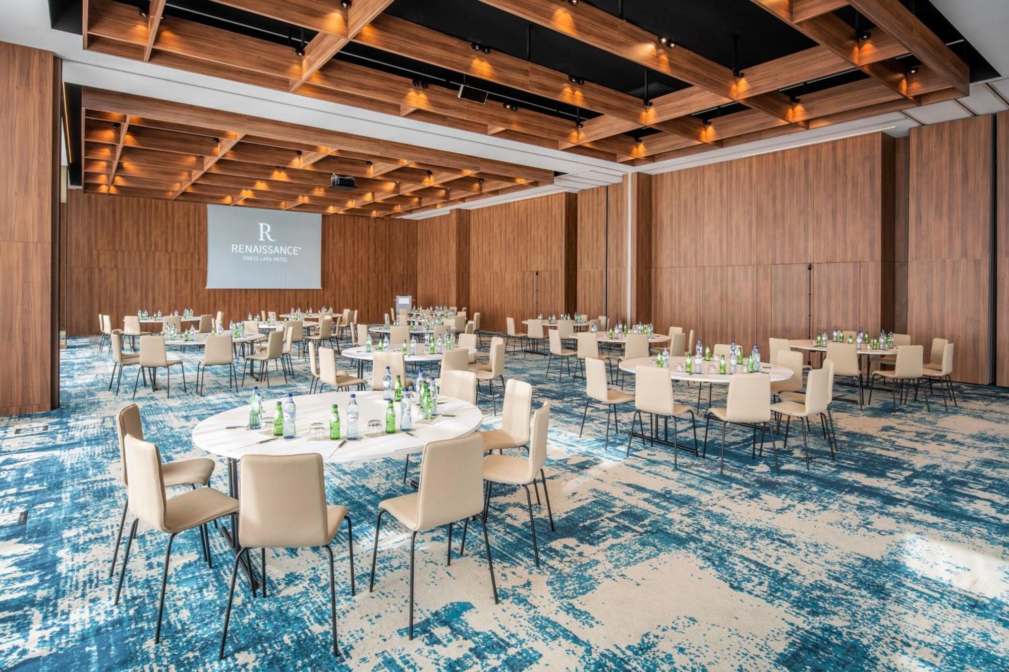 Renaissance Porto Lapa Hotel Exteriér fotografie Meeting room